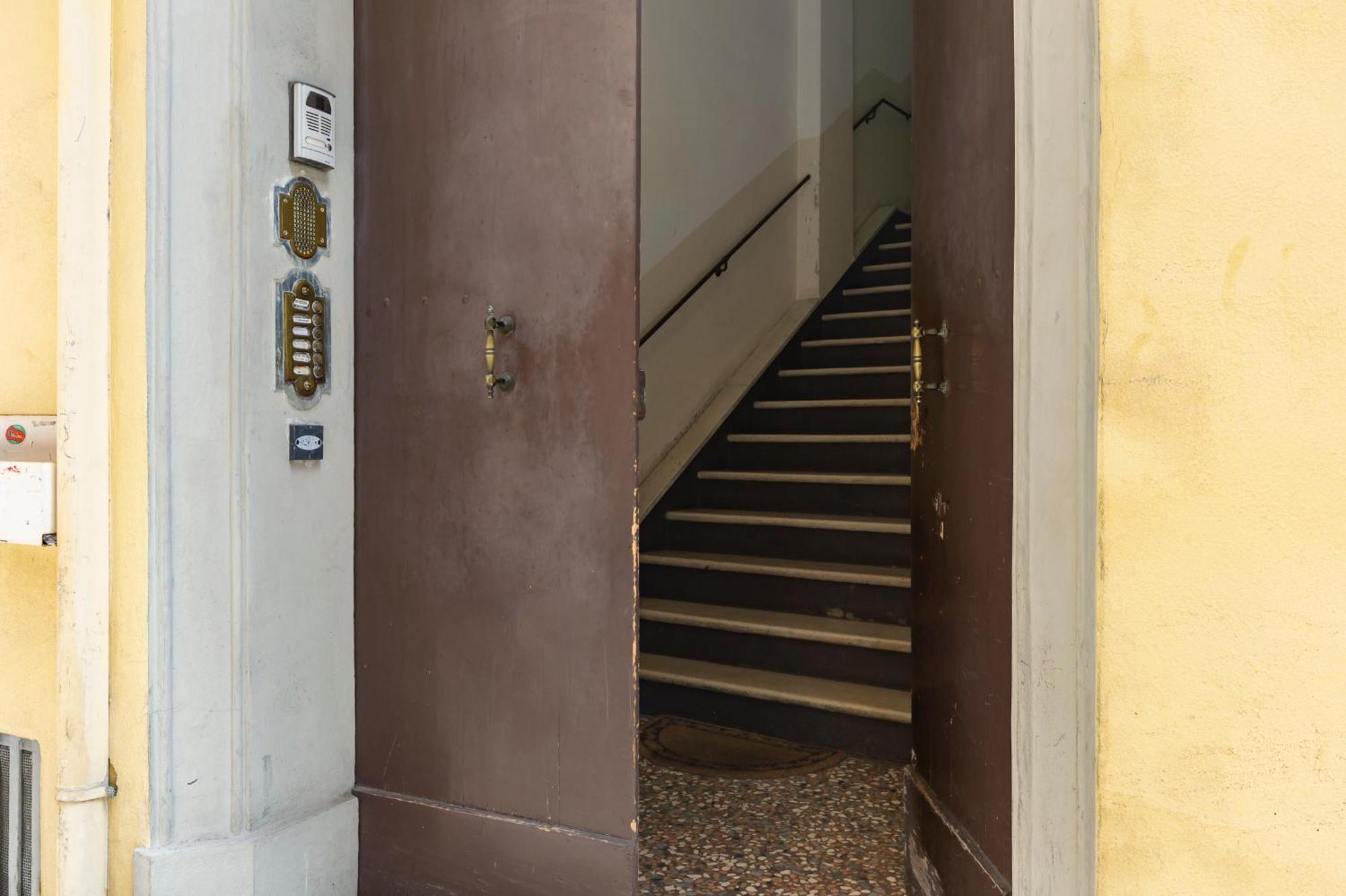 Apartment Amos - 5 Minutes From Piazza Maggiore Bologne Extérieur photo